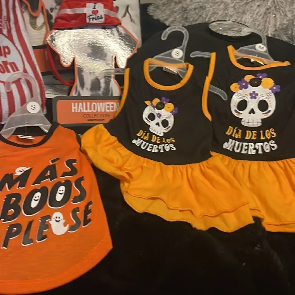 Lot of 7 holiday/halloween dog/cat pet clothes,dresses costumes & hats nwt